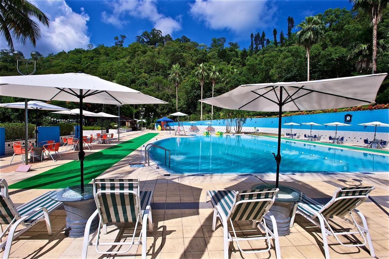 ホテル ロイヤル チーペン Wenquan エクステリア 写真 The swimming pool at the resort