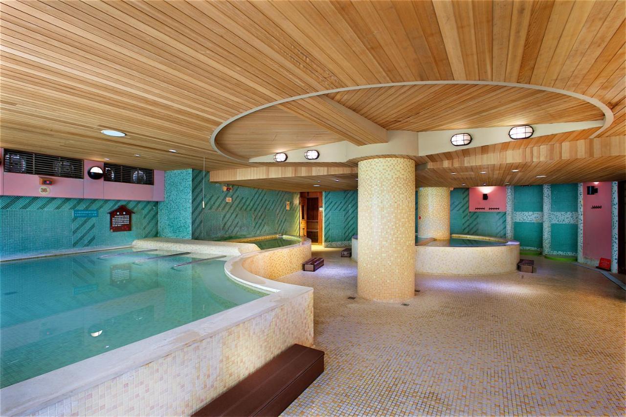 ホテル ロイヤル チーペン Wenquan エクステリア 写真 A modern onsen in Japan