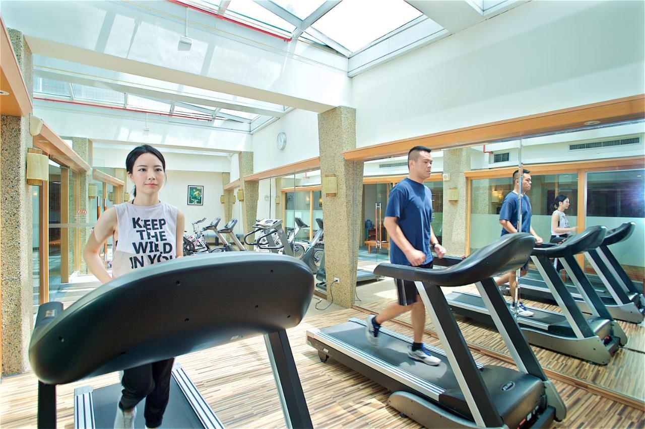 ホテル ロイヤル チーペン Wenquan エクステリア 写真 The gym at the hotel