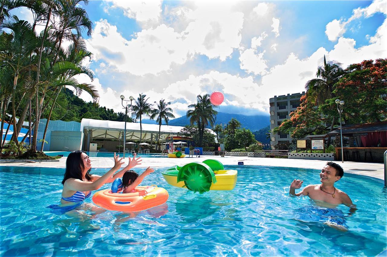 ホテル ロイヤル チーペン Wenquan エクステリア 写真 The outdoor pool
