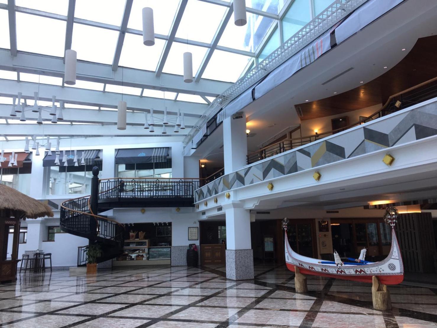 ホテル ロイヤル チーペン Wenquan エクステリア 写真 The lobby of the hotel